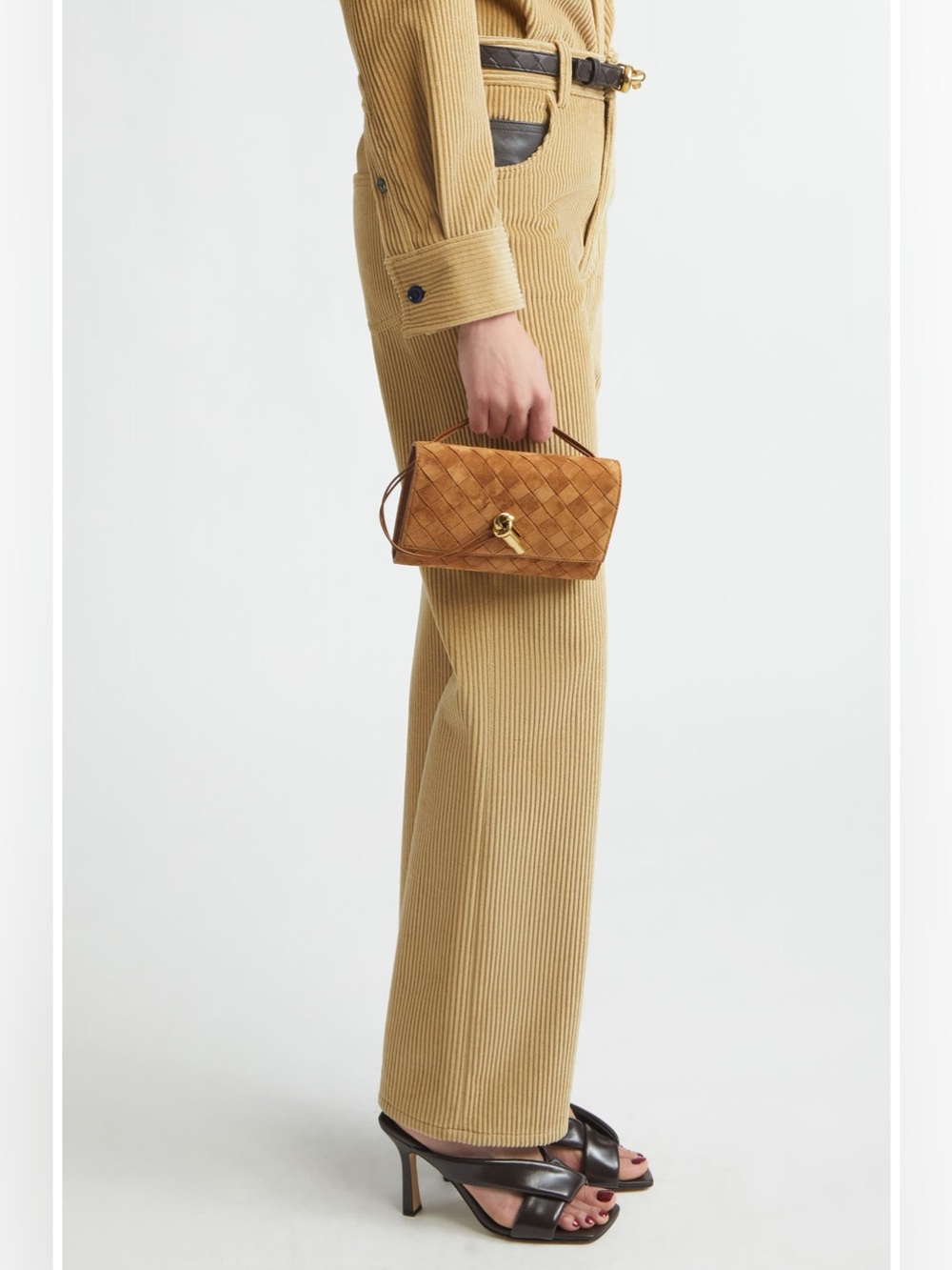 Bottega Veneta Andiamo Suede Crossbody/Wallet Bag Amber Brown